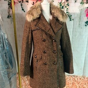 Elegant Brown Micheal Kors Double-Breasted Women's Coat with Faux Fur Collar